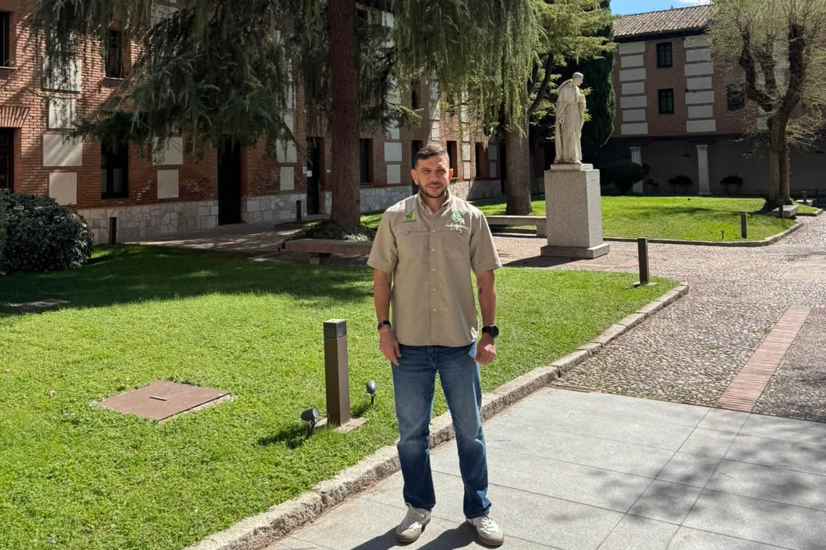 Docente Jorge Cárdenas