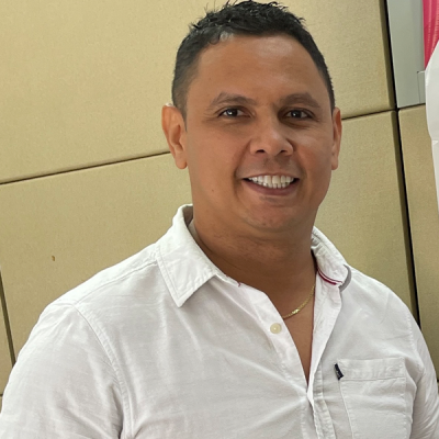 Profesor Roger Jesús Tovar Falón