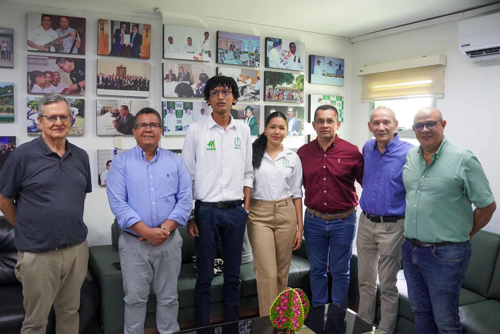 IMG_0747 Estudiante, docentes y rector Universidad de Córdoba