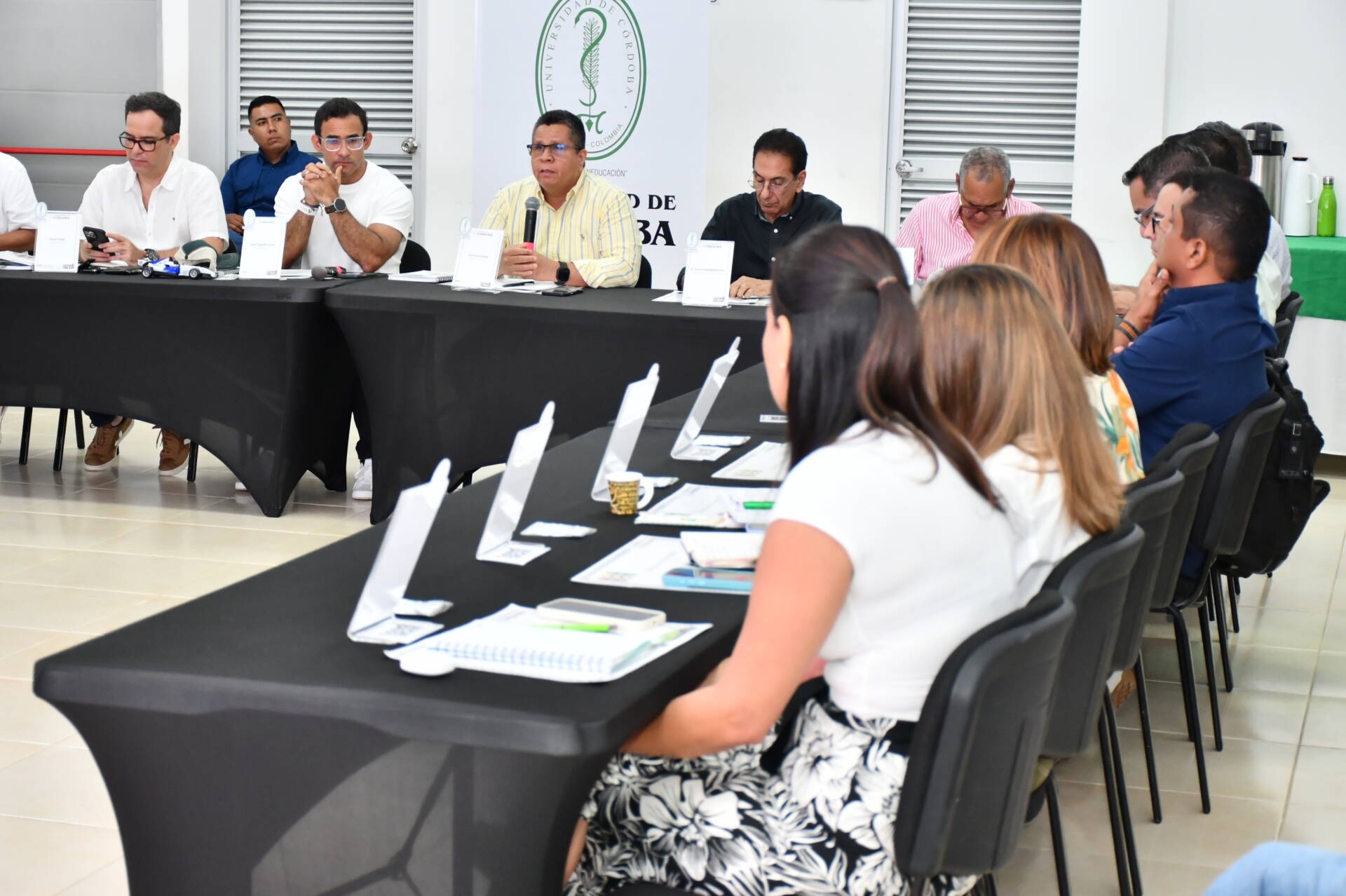 El encuentro entre la Alcaldía de Montería y Unicórdoba permitió avanzar en la articulación académica de la Universidad del Sur, donde la alma mater asumirá un papel clave en la ampliación de la oferta formativa y el acceso a la educación superior en la ciudad.
