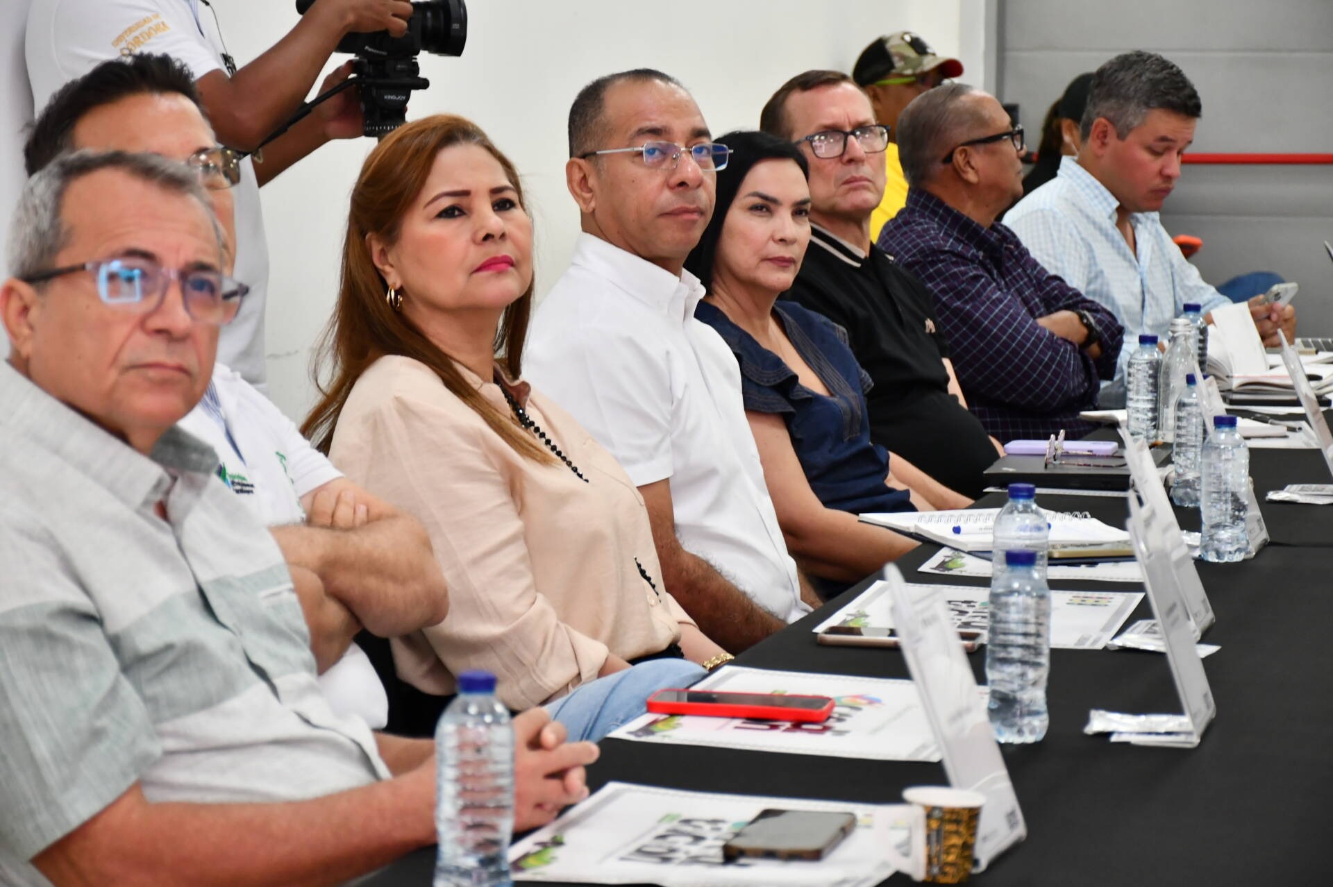 El encuentro entre la Alcaldía de Montería y Unicórdoba permitió avanzar en la articulación académica de la Universidad del Sur, donde la alma mater asumirá un papel clave en la ampliación de la oferta formativa y el acceso a la educación superior en la ciudad.