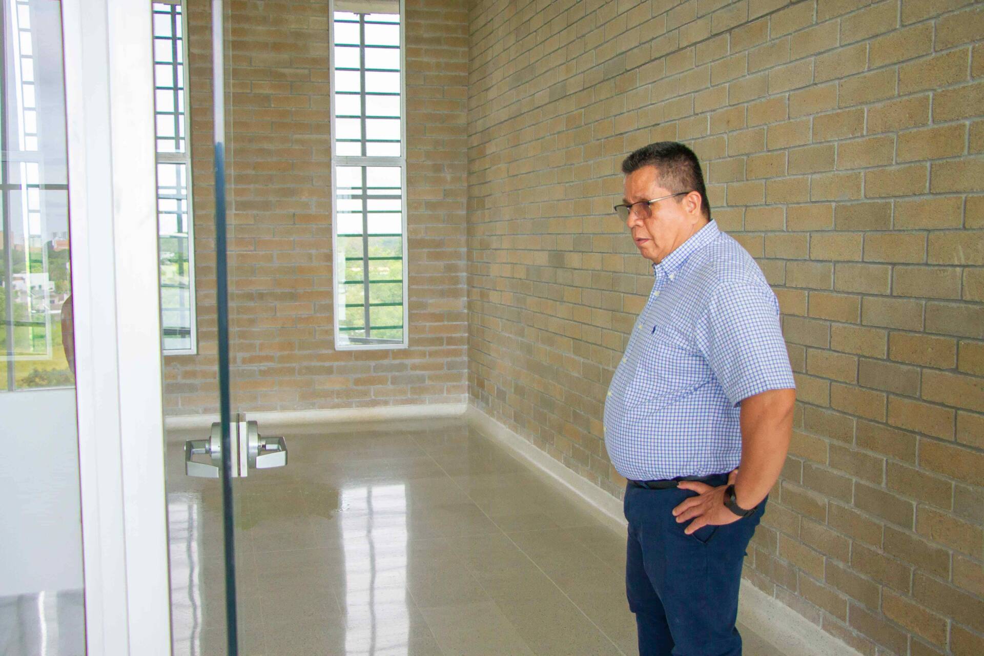 Unicórdoba avanza en un plan de infraestructura que incluye la nueva biblioteca y la gestión de un edificio de 43 aulas para modernizar y fortalecer las capacidades académicas de la institución.