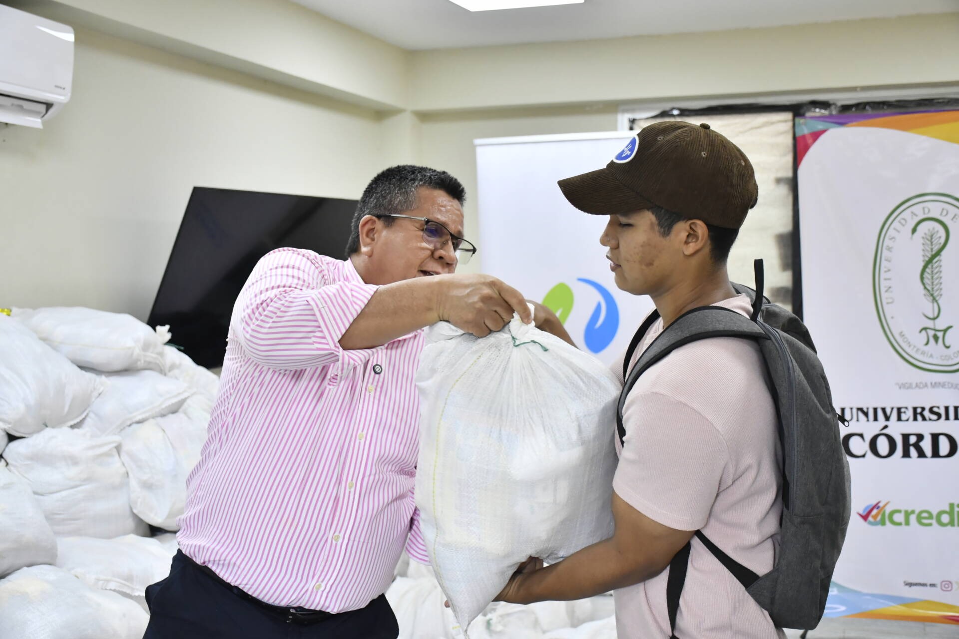 Los estudiantes beneficiados fueron focalizados en distintas poblaciones de Córdoba.