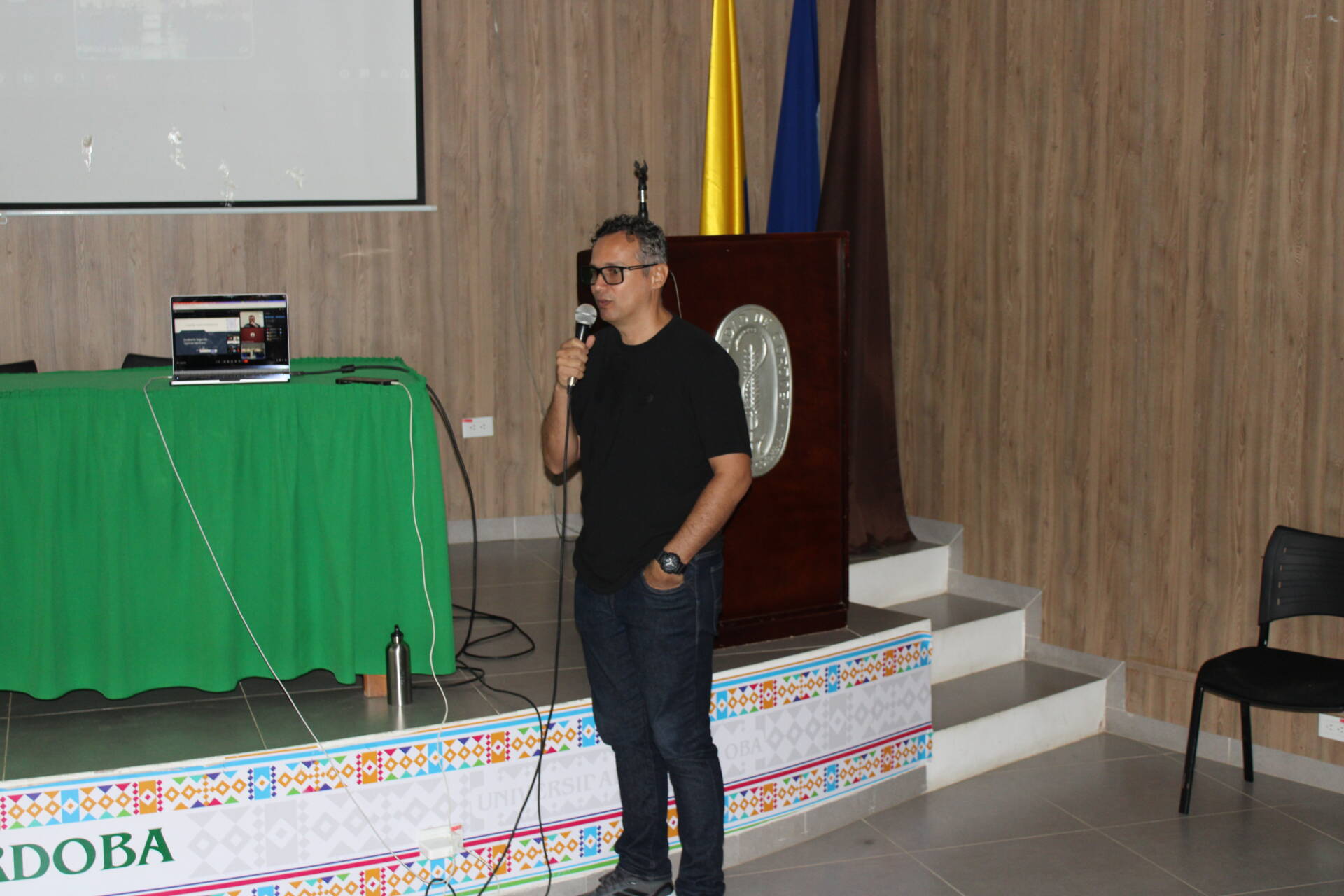 Estudiantes, docentes y egresados participaron en la conmemoración del Día del Estadístico en la Universidad de Córdoba, una jornada que incluyó conferencias, reconocimientos académicos, desafío y muestra de emprendimientos.