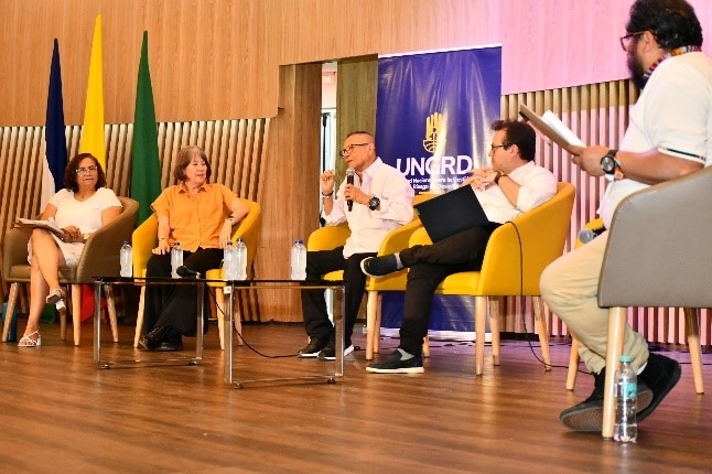El docente e investigador de la Universidad de Córdoba, Rubén Darío Godoy Gutiérrez, expuso la crítica situación de la cuenca del río Sinú durante el foro sobre la emergencia generada por el frente frío.