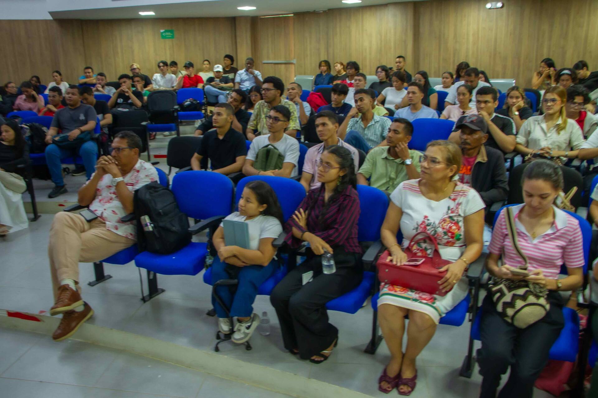 Expertos, docentes e investigadores analizaron en la Universidad de Córdoba el impacto ambiental, social y jurídico que enfrenta el río Sinú y plantearon la necesidad de que sea reconocido como sujeto de derechos en Colombia.