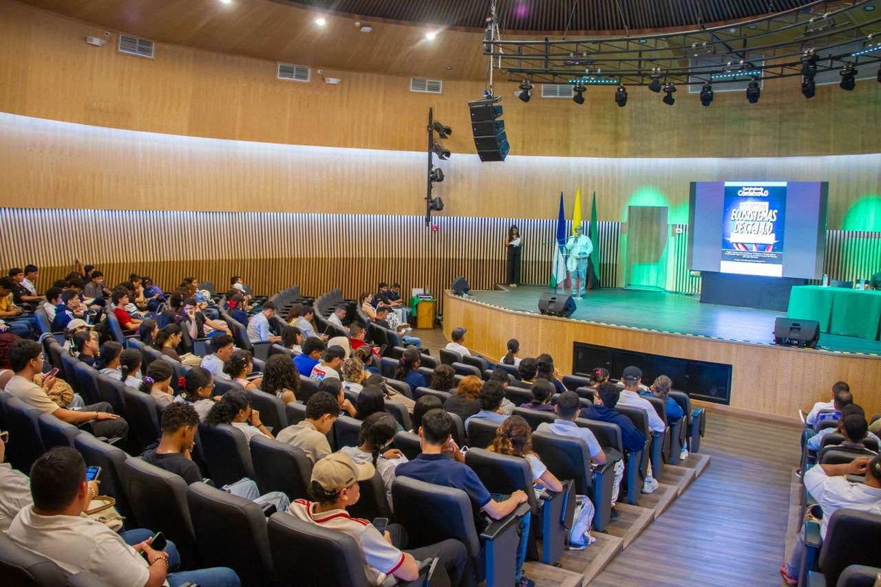 Durante la jornada académica se abordaron temas relacionados con Educación 4.0, transformación digital, modelos de financiamiento para ecosistemas de innovación y herramientas tecnológicas.