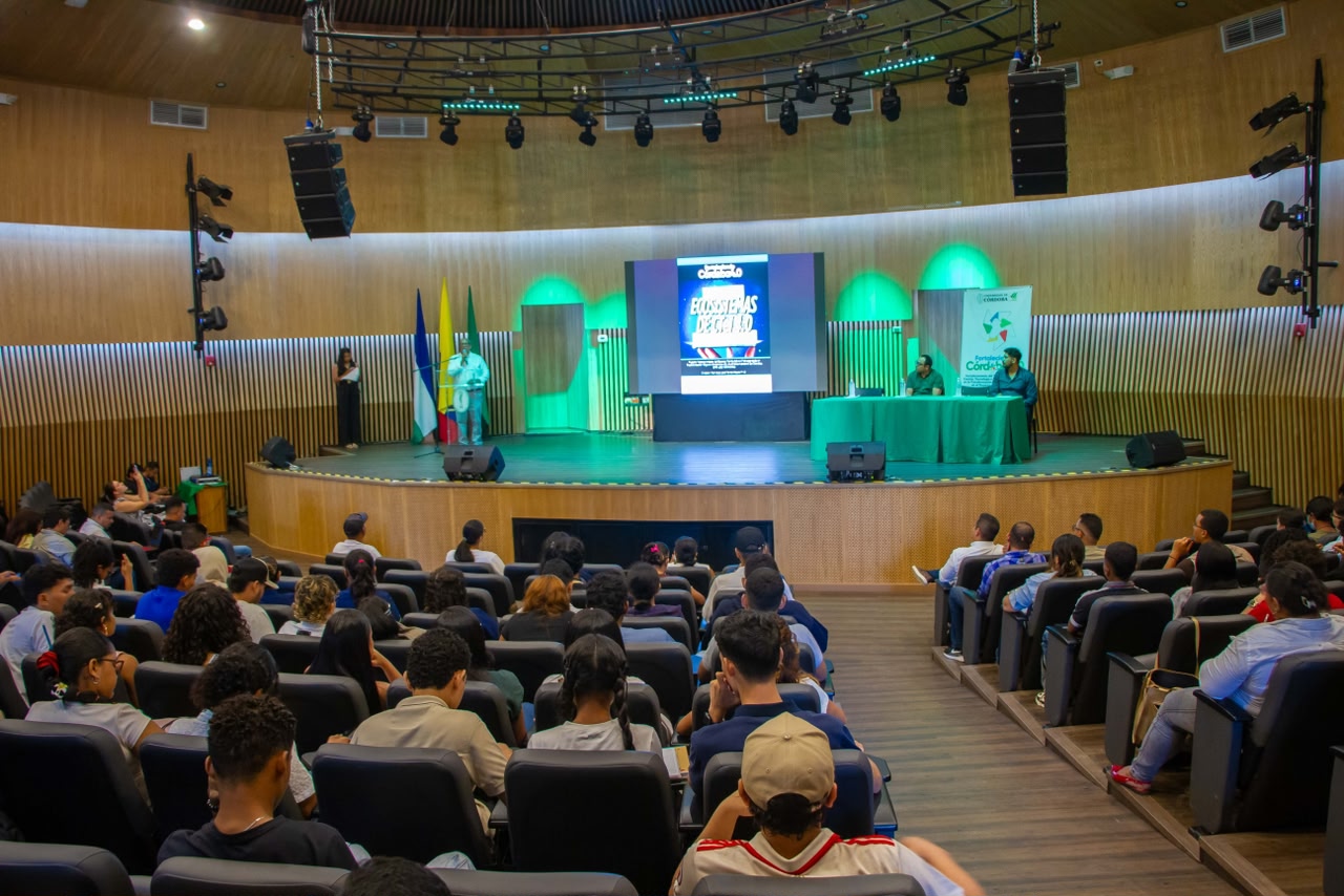 Durante la jornada académica se abordaron temas relacionados con Educación 4.0, transformación digital, modelos de financiamiento para ecosistemas de innovación y herramientas tecnológicas.