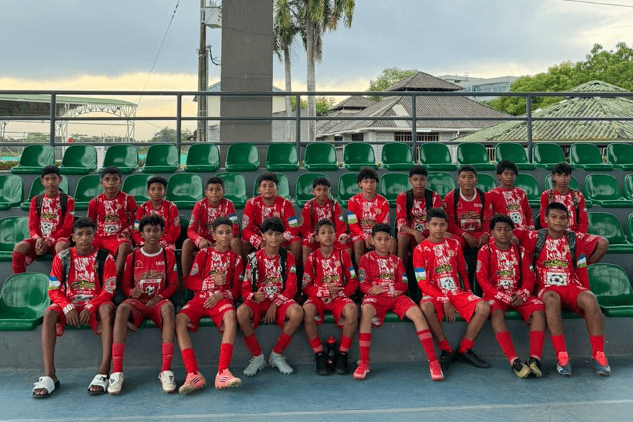 Durante el certamen deportivo, los asistentes participaron en actividades fundamentadas en la metodología del Neurofútbol, propuesta innovadora que combina la práctica de la disciplina deportiva y el fortalecimiento de habilidades cognitivas.