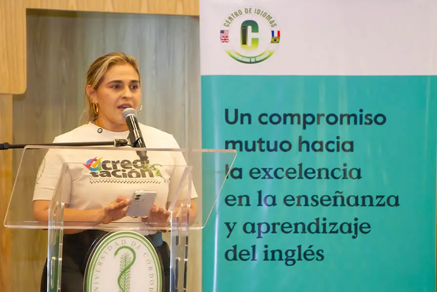 El Centro de Idiomas de la Universidad de Córdoba promueve espacios de formación y actualización para fortalecer la enseñanza y el aprendizaje de lenguas extranjeras. A través de alianzas como la que mantiene con Cambridge University Press and Assessment, ofrece capacitación y recursos para docentes, estudiantes y profesionales de la región.