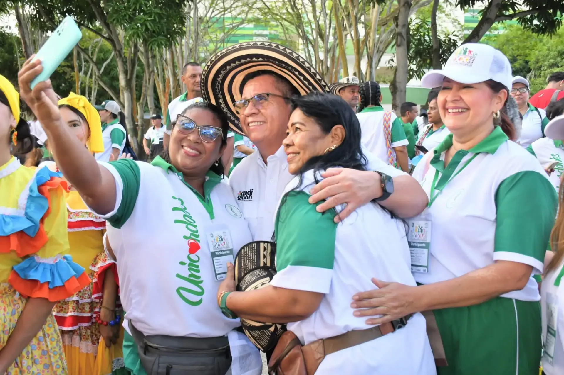 La sonrisa de las delegaciones de trabajadores deportistas contagia a Montería durante esta semana.