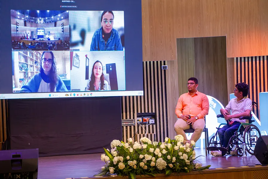 El conversatorio se desarrolló en el auditorio Cultural de la Unicórdoba, lugar de desarrollo Montería.