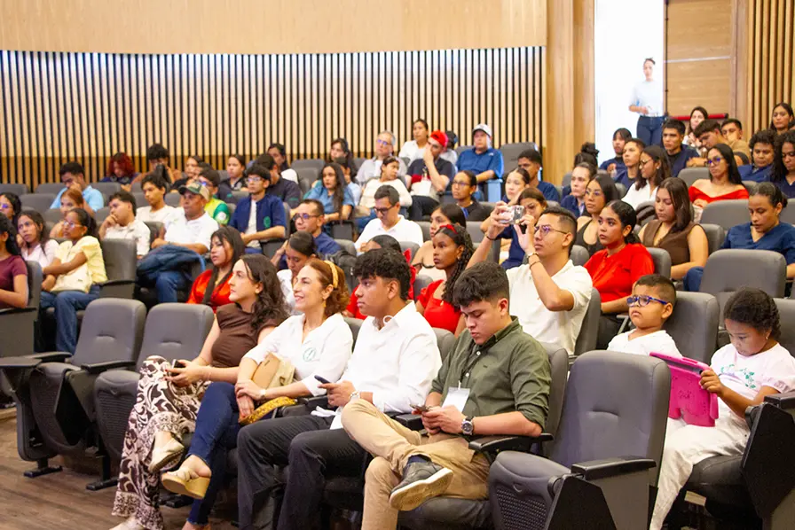 El conversatorio se desarrolló en el auditorio Cultural de la Unicórdoba, lugar de desarrollo Montería.