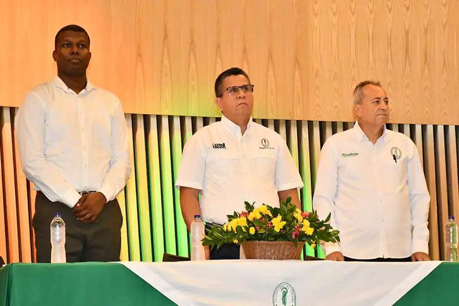 La Universidad de Córdoba es sede de la III Convención Internacional en Ciencias de la Salud, un encuentro que reúne distintas disciplinas para analizar los avances científicos y los retos actuales del sector. En la apertura, el rector Jairo Torres Oviedo destacó la importancia del diálogo interdisciplinario y de formar profesionales capaces de poner el conocimiento al servicio de las necesidades de la sociedad.