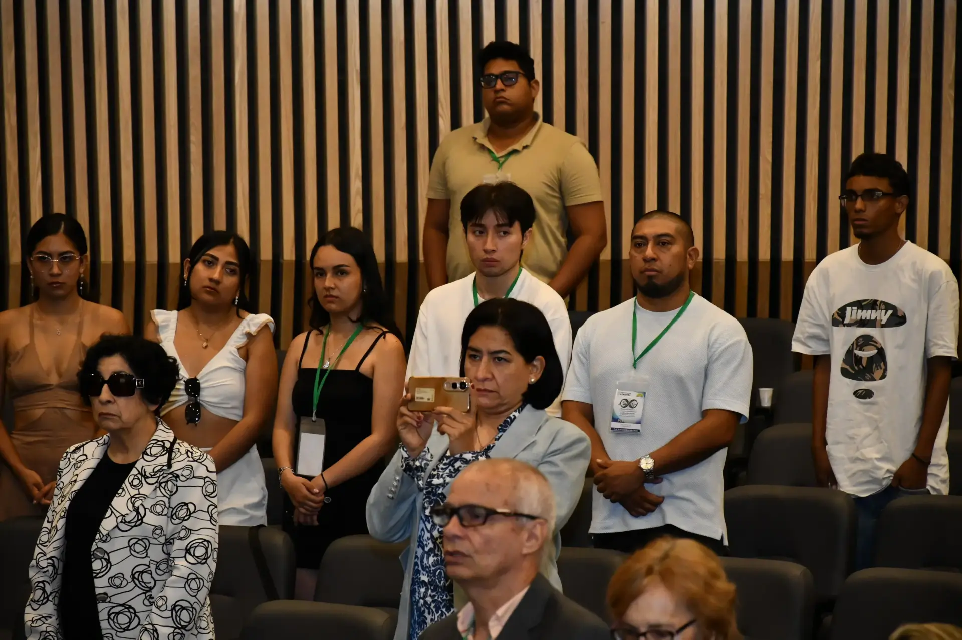 El X Encuentro Regional de Ciencias Físicas y I Congreso Internacional de Ciencias Físicas es un espacio para compartir investigaciones y fortalecer la cooperación científica en áreas como física de materiales, astrofísica, física de partículas, nanotecnología y física médica.